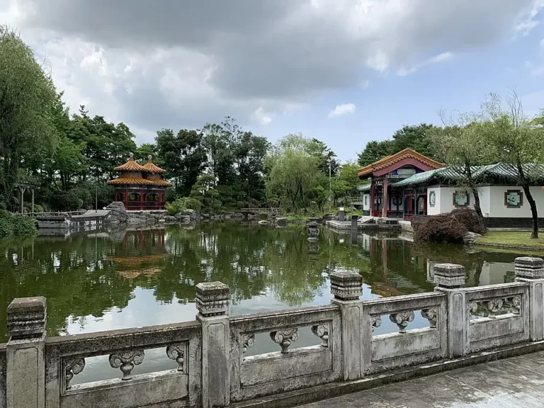 Chinese-style pavilions and a pond in Tenjuen Garden