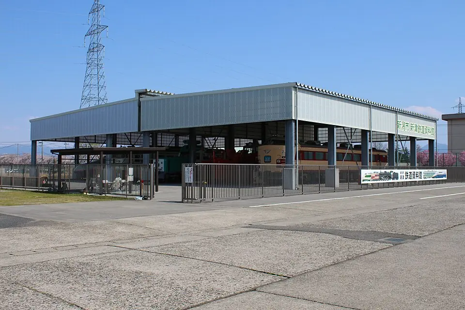 Covered outdoor exhibition hall at Niitsu Railway Museum